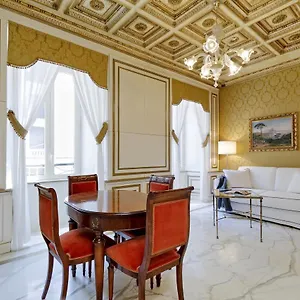 Apartamento Elegant Nearby Trevi Fountain, Roma